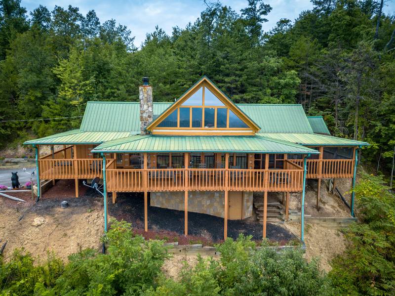 Cloud Nine Cabin 310 Luxury Cabin In Pigeon Forge Tennessee