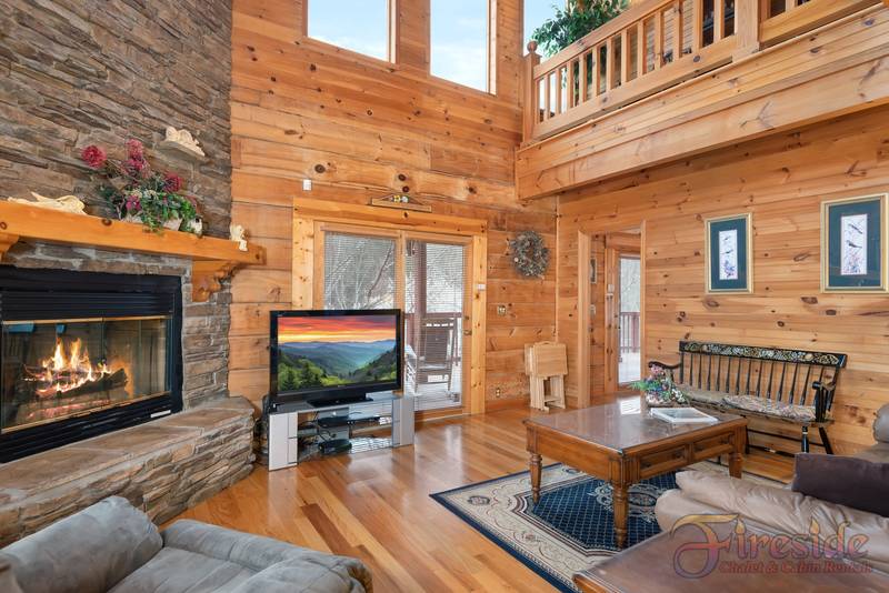 The Easy Life - 2 Bedroom Log Cabin in Pigeon Forge Tennessee, with ...