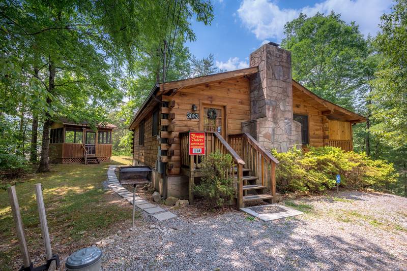 Walden's Creek-pigeon Forge Two Bedroom Secluded Cabin