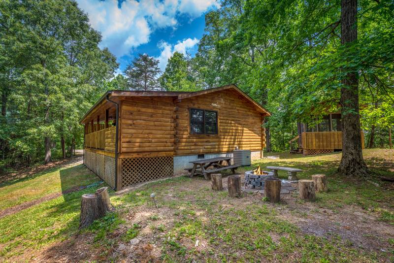 Walden's Creek-Pigeon Forge Two Bedroom Secluded Cabin