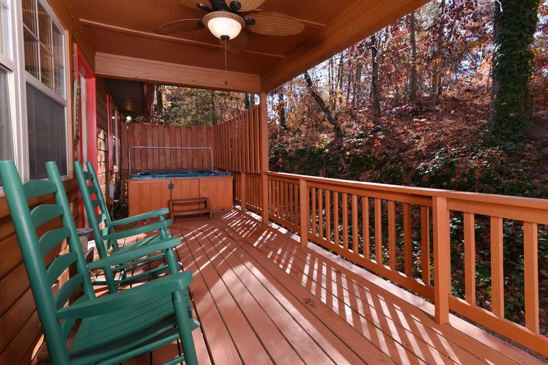 Convenient Pigeon Forge Two Bedroom Cabin Rental With Hot Tub And 2   9220 